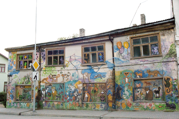 Talsi Latvia cat painted house